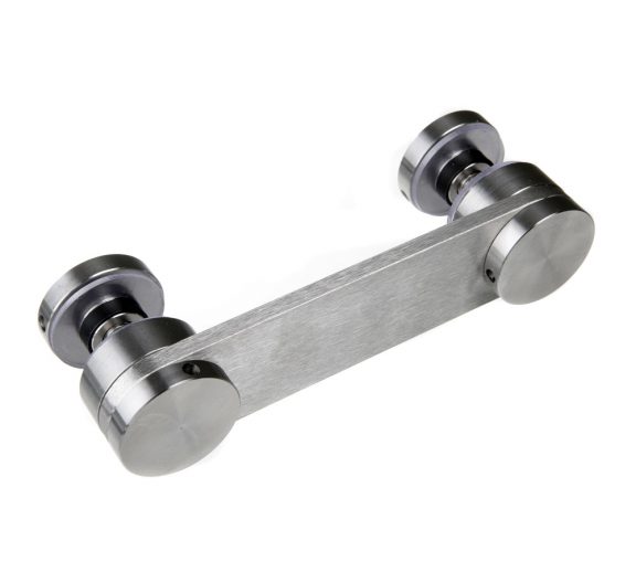 Fiksaator_D30_klaas-klaas_180__-576x518-1.jpg Pidäke Ø30 lasi-lasi. 180°. AISI304